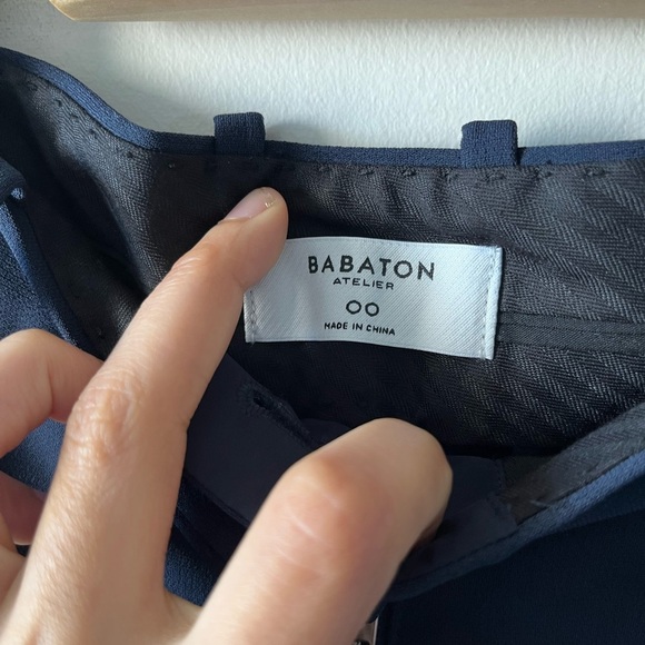 Aritzia Babaton Publish Pants High-rise bootcut suit pants in navy blue - 00 - Picture 4 of 8